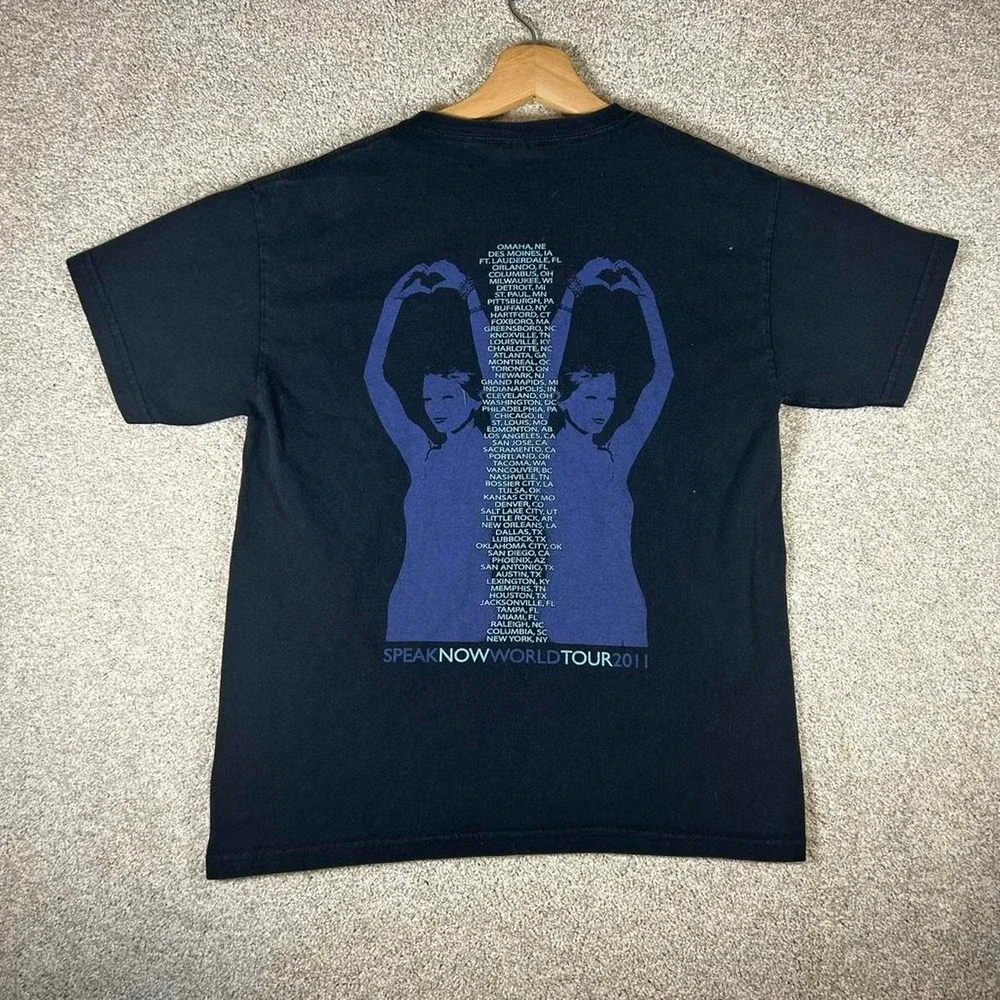 Vintage Taylor Swift Speak now world tour black music t-shirt Youth M